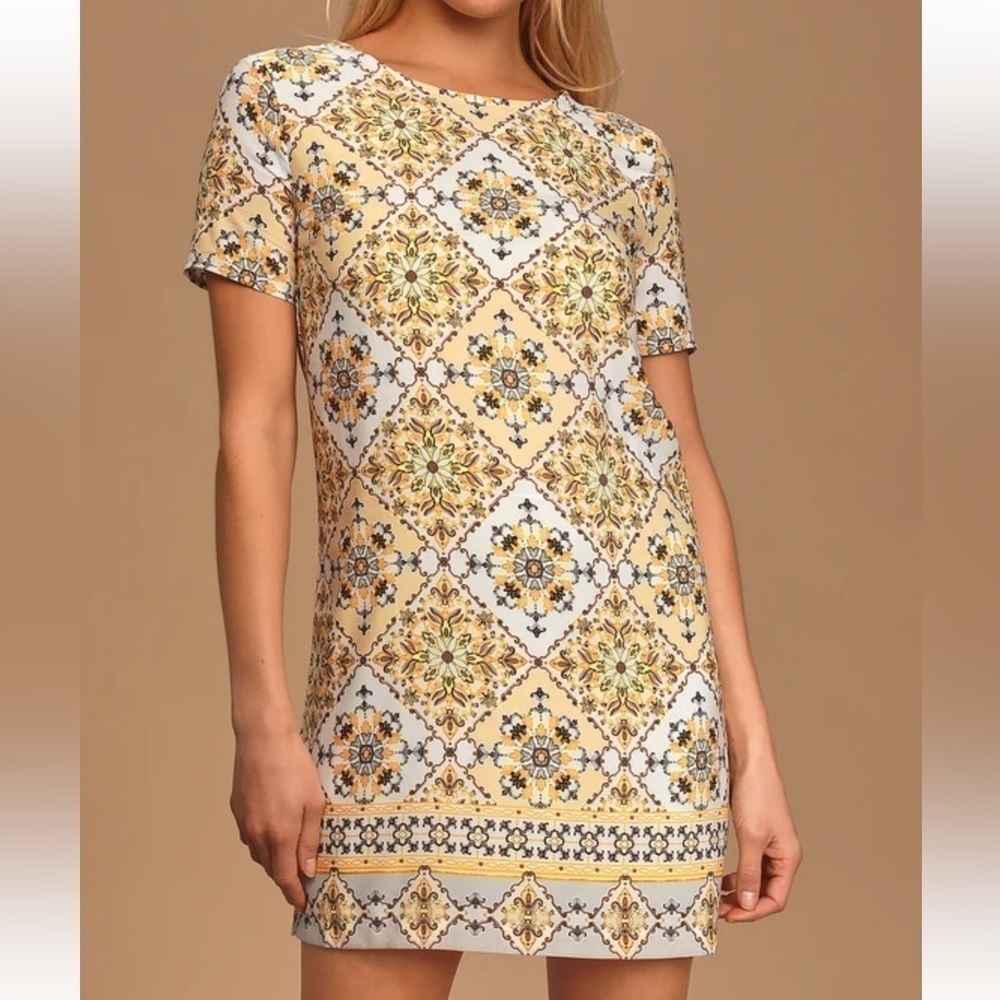 Lulus Dandy Lion Yellow Print Shift Dress – Size S